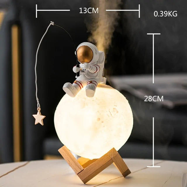 CosmoLamp: Astronaut Desk Light